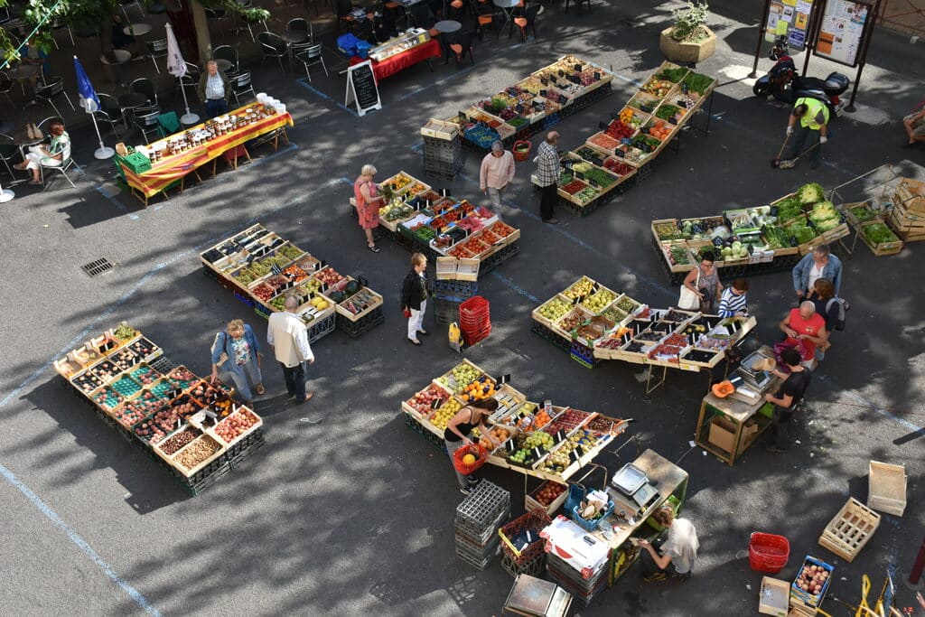 marche place republique 4 Location meublés à Amelie-les-bains