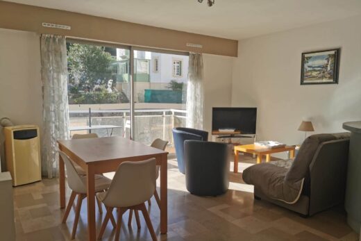 T2 45M²  classé 3* , balcon et  garage,  2ème  Etage ascenseur, Marie Eugénie, avenue du Vallespir &#8211; Chamoulaud