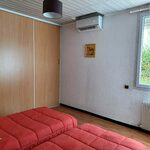 Chambre avec placard du F2 n°310 loué par la Résidence le Catalogne** à Amélie les bains