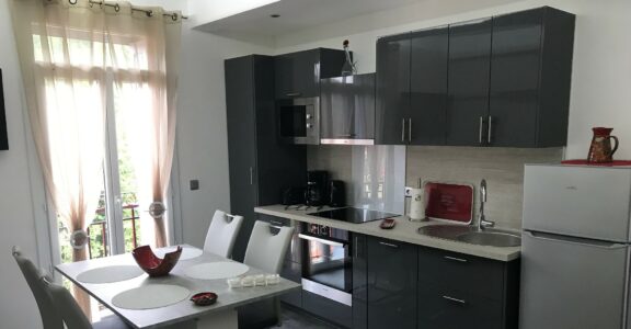 Appartement n5 nostra senyora propriétaire sci cjv2015 - pièce vie
