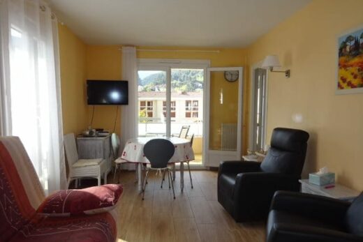 T2 -40 M2,climatisé,1 rue des Cèdres. Quartier Petite Provence- Caroff