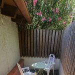 Amelie les bains, location Derveau, cour