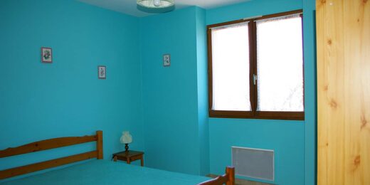 T3 renove, chambre 2 dans un gîte a Amelie-les-Bains, loue par Michel Guitard
