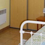 T3 renove, chambre 2 dans un gîte a Amelie-les-Bains, loue par Michel Guitard