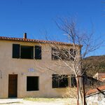 T3 renove, façade du gîte a Amelie-les-Bains, loue par Michel Guitard
