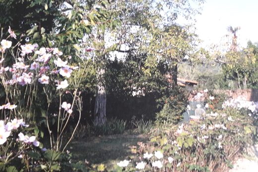 T2 de 72 M2 avec jardin dans villa &#8211; Bouhin