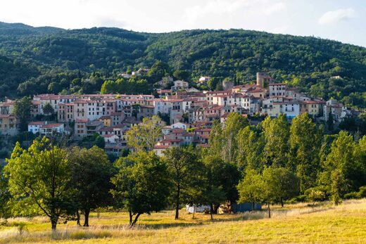 13 logements de qualité &#8211; du studio au T3 &#8211; pour 1 à 4  personnes &#8211; à 500 mètres des Thermes -Résidence le Roussillon